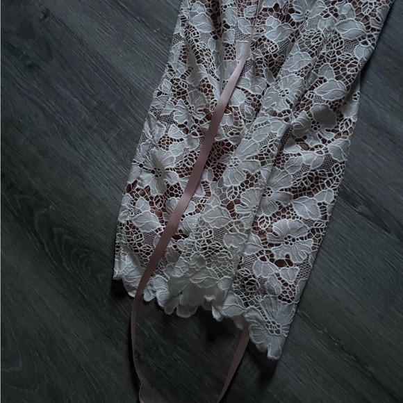 House of cb pearl ivory lace dress nwt s